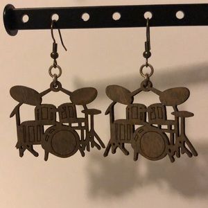 Never Worn Green Tree Jewelry Wooden Drum Earrings